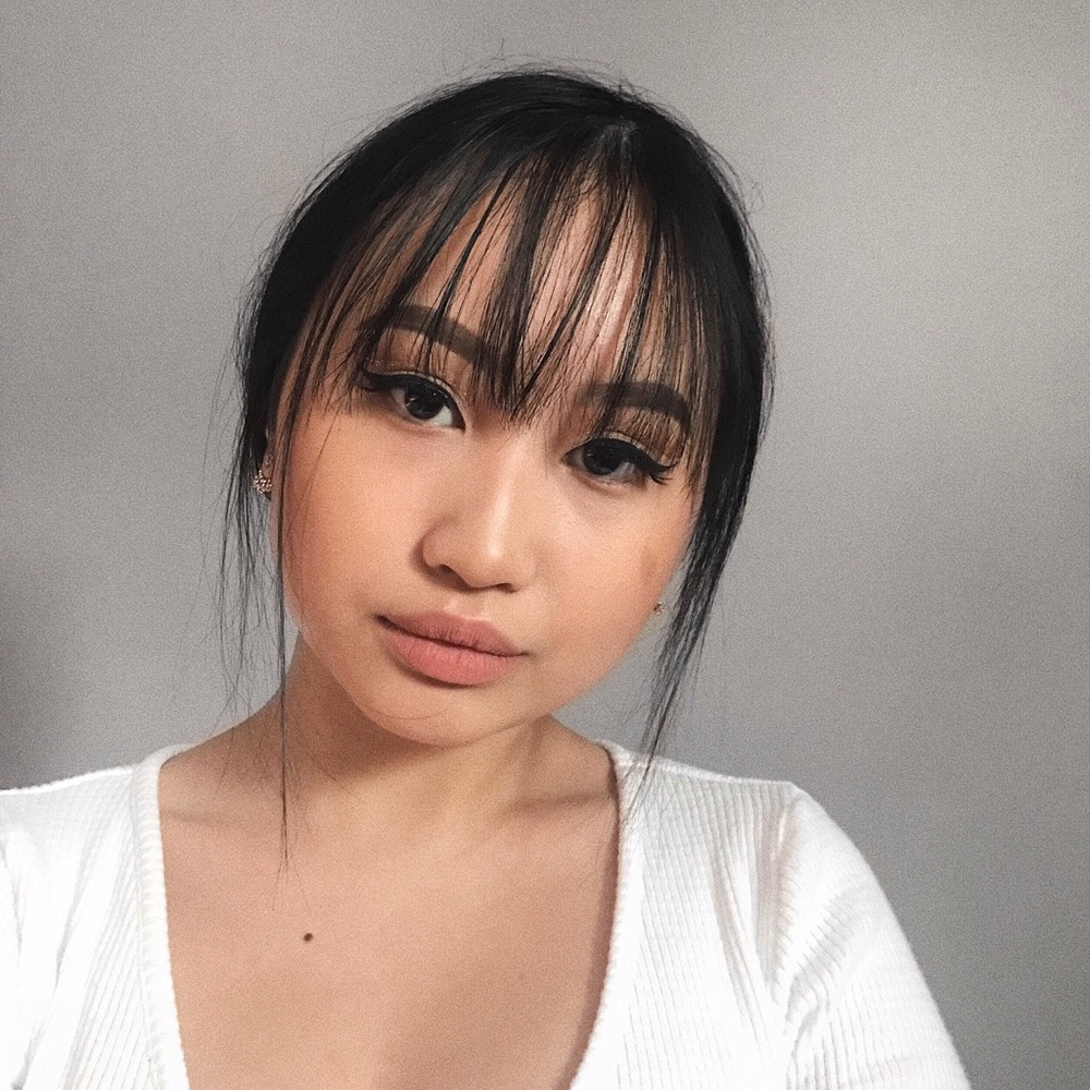 Meet your Posher, Adora